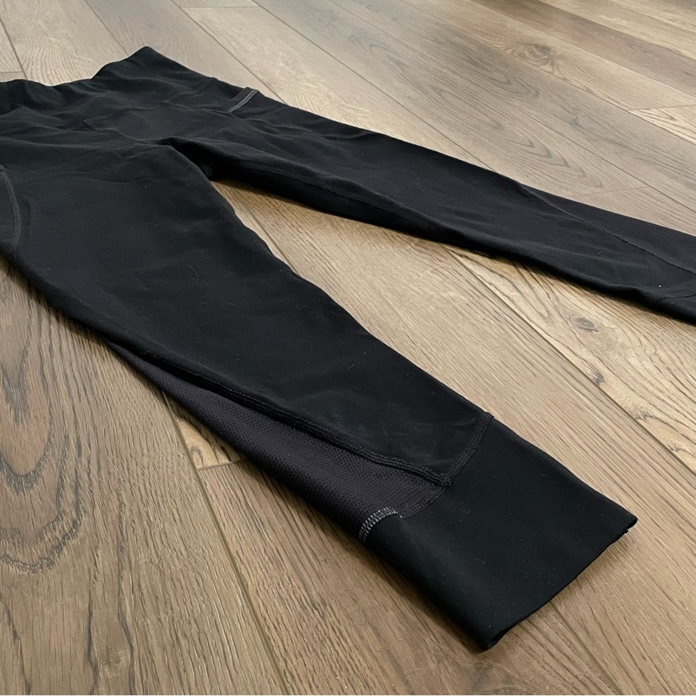 Athleta Relay Capri 2.0‎ Black